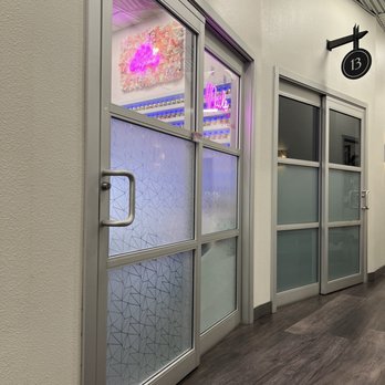 Nails By Hannah - Outside of business - Nail Technicians Near Me - Temecula, California Nails By Hannah - Outside of business - Nail Technicians Near Me - Temecula, California