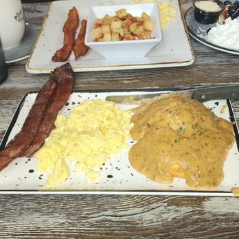 Maple + Bacon - Breakfast & Brunch Near Me - Valparaiso, Indiana