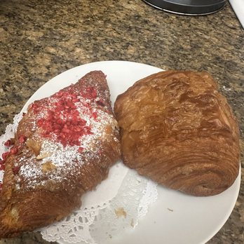 L’Appartement 4F - Bakeries Near Me - New York, New York L’Appartement 4F - Bakeries Near Me - New York, New York