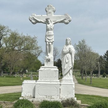 Holy Trinity Cemetery - Funeral Services & Cemeteries Near Me - Milwaukee, Wisconsin Holy Trinity Cemetery - Funeral Services & Cemeteries Near Me - Milwaukee, Wisconsin