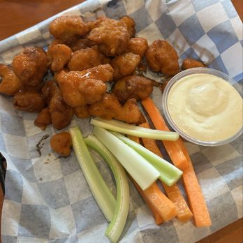 Press 195 - Bayside - Buffalo Cauliflower - Sandwiches Near Me - Bayside, New York