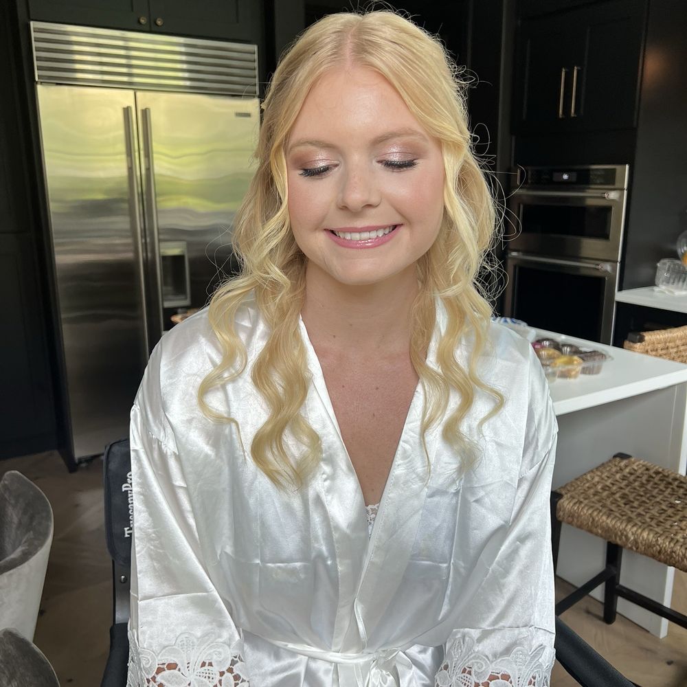 Pure Beauty by Danielle - Makeup Artists Near Me Pure Beauty by Danielle - Makeup Artists Near Me