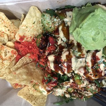 PokiTomik - Tuna and salmon nachos! - Poke Near Me - Glendale, California PokiTomik - Tuna and salmon nachos! - Poke Near Me - Glendale, California