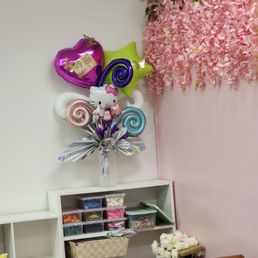 The balloon bouquet!! The balloon bouquet!!