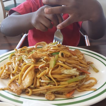 The Mango's Chinese - Chicken Lo Mein - Chinese Near Me - Plano, Texas The Mango's Chinese - Chicken Lo Mein - Chinese Near Me - Plano, Texas