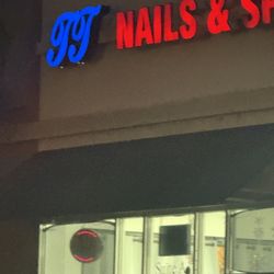 TT Nails & Spa - The location