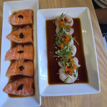 Kuidaore Handroll Bar - King salmon with a truffle soy & roe! Scallop crudo with chili crunch.... unbelievable!! - Bars Near Me - Oakland, California