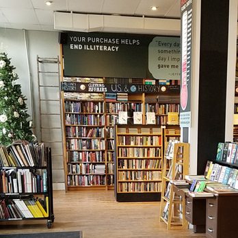 Indy Reads - entrance area (pictured from the side) - Bookstores Near Me - Indianapolis, Indiana