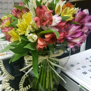 Erleene's Flowers - I upgraded to Deluxe..in between regular and premium. Is this the Deluxe? I will never know. Very nice tho! Premium Peruvian Lillys. - Florists Near Me - Pomona, California Erleene's Flowers - I upgraded to Deluxe..in between regular and premium. Is this the Deluxe? I will never know. Very nice tho! Premium Peruvian Lillys. - Florists Near Me - Pomona, California
