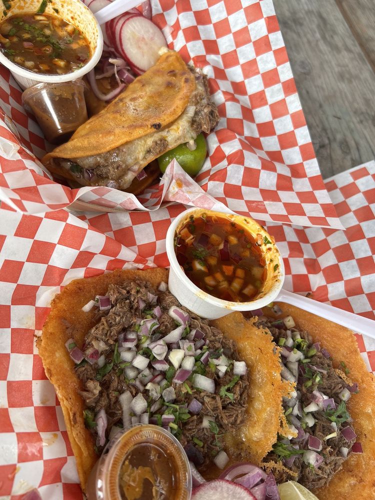 Birrieria La Vaquita