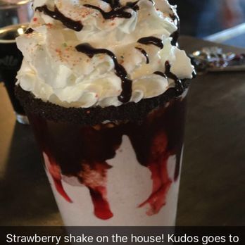 Blvd Brgr - Awesome strawberry shake - Burgers Near Me - Camarillo, California