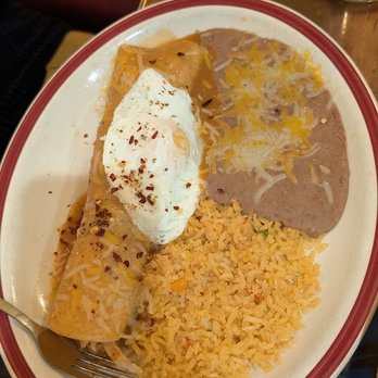Tacos El Tapatio - Enchiladas Rancheras
Shredded chicken, topped with egg, crushed peppers and smothered in red sauce - Mexican Near Me - Salida, Colorado Tacos El Tapatio - Enchiladas Rancheras
Shredded chicken, topped with egg, crushed peppers and smothered in red sauce - Mexican Near Me - Salida, Colorado