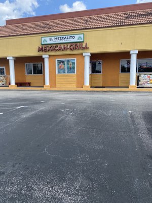 El Mezcalito Mexican Grill by null