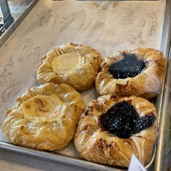The Coffee Pot Café - Coffee & Tea Near Me - Medina, New York