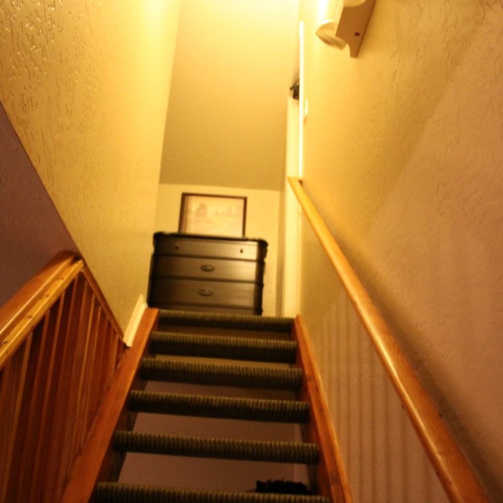 Bay Meadows Resort - stairs - Resorts Near Me - Big Bear Lake, California