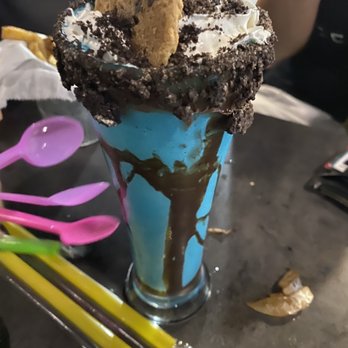 PopStroke - Cookie Monster Shake - Mini Golf Near Me - Fort Myers, Florida PopStroke - Cookie Monster Shake - Mini Golf Near Me - Fort Myers, Florida