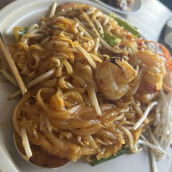 Charm - Thai Home Cooking - Shrimp Pad Thai - Thai Near Me - Duarte, California Charm - Thai Home Cooking - Shrimp Pad Thai - Thai Near Me - Duarte, California