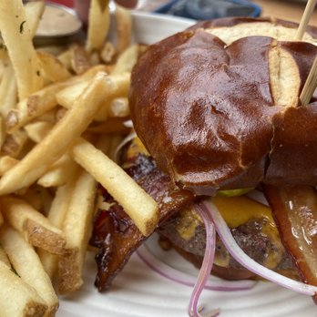Simmzy's - Billionare Burger - American Near Me - Manhattan Beach, California Simmzy's - Billionare Burger - American Near Me - Manhattan Beach, California