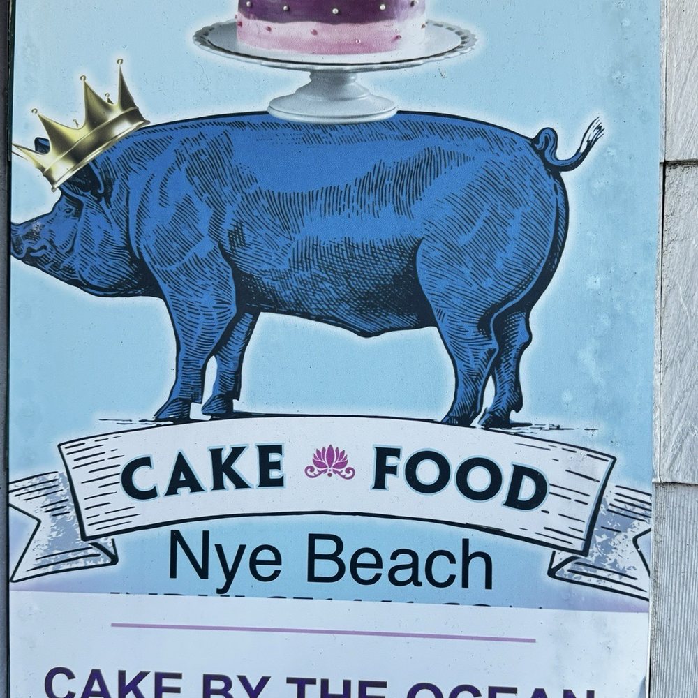 Blue Pig Bakery - Cake by the Ocean! - Bakeries Near Me - Newport, Oregon