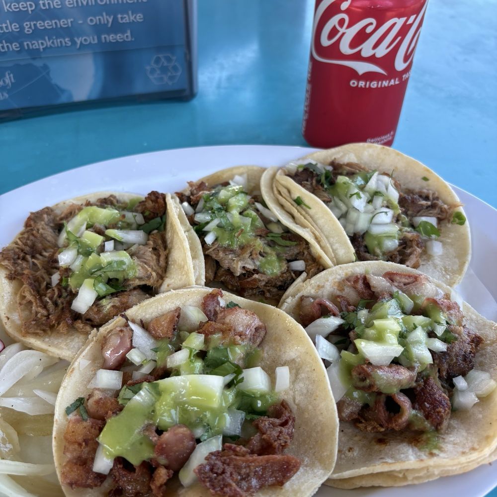 Zapata Grill - Carnitas and tripas tacos - Food Trucks Near Me - Kenwood, California Zapata Grill - Carnitas and tripas tacos - Food Trucks Near Me - Kenwood, California