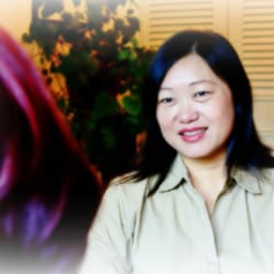 Kemila Zsange Hypnotherapy & Counselling - Kemila Zsange with a client