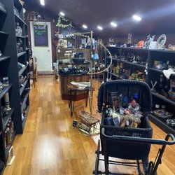 Popp's Apothecary and Oddities - Come check out the shop!