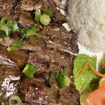 Vinh Chau - Rice and grilled beef - Vietnamese Near Me - Springfield, Massachusetts