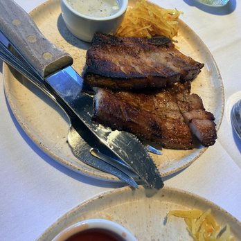 Avenida Restaurant - Filipino Near Me - San Mateo, California