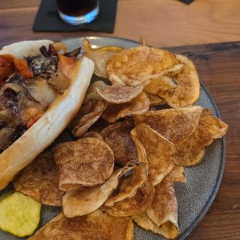 Five Corners Bistro & Craft Bar - Philly Cheesesteak with chips - New American Near Me - Farmington, Connecticut