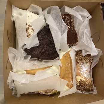 Mike's Pastry - Bakeries Near Me - Boston, Massachusetts Mike's Pastry - Bakeries Near Me - Boston, Massachusetts