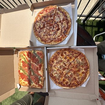 Geraci’s Slice Shop - Grandma G, Hot Tito, Pink Hawaiian - Pizza Near Me - Cleveland, Ohio Geraci’s Slice Shop - Grandma G, Hot Tito, Pink Hawaiian - Pizza Near Me - Cleveland, Ohio