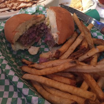 Casper's and Runyon's Nook - Dive Bars Near Me - Saint Paul, Minnesota Casper's and Runyon's Nook - Dive Bars Near Me - Saint Paul, Minnesota