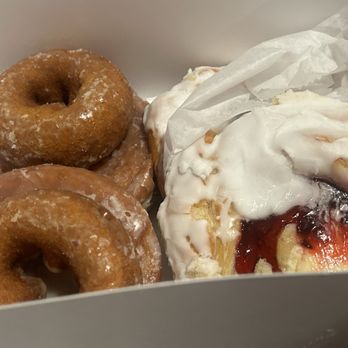 Long's Bakery - Donuts Near Me - Indianapolis, Indiana Long's Bakery - Donuts Near Me - Indianapolis, Indiana