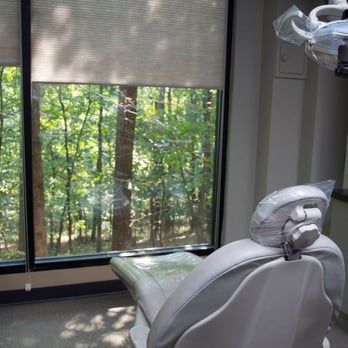 Thomas Lee Dodson, DMD - This is one of the comfortable chairs used in our practice. During your appointment you can watch TV, listen to music, or relax. - General Dentistry Near Me - Roswell, Georgia Thomas Lee Dodson, DMD - This is one of the comfortable chairs used in our practice. During your appointment you can watch TV, listen to music, or relax. - General Dentistry Near Me - Roswell, Georgia