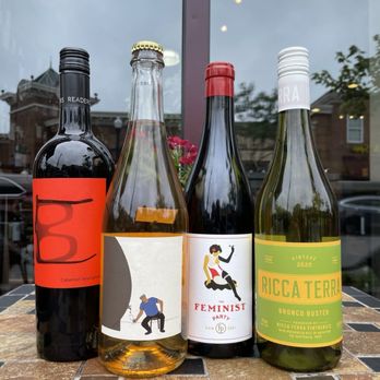 Slaters Market - Eclectic wine selection - Beer, Wine & Spirits Near Me - Alexandria, Virginia