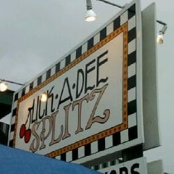 Lick-A-Dee Splitz - The Lick-A-Dee Splitz sign.