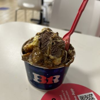 Baskin-Robbins - Golden Gold Medal Ribbon and Chocolate Chip - Ice Cream & Frozen Yogurt Near Me - Las Vegas, Nevada Baskin-Robbins - Golden Gold Medal Ribbon and Chocolate Chip - Ice Cream & Frozen Yogurt Near Me - Las Vegas, Nevada