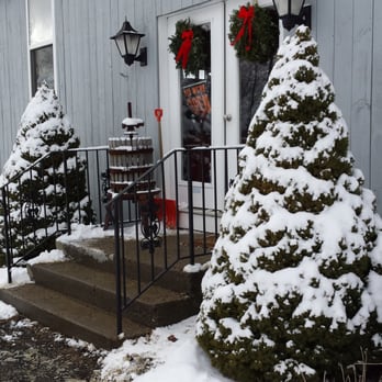 Miranda Vineyard - Tasting room on a snowy day - Wineries Near Me - Goshen, Connecticut Miranda Vineyard - Tasting room on a snowy day - Wineries Near Me - Goshen, Connecticut