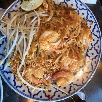 Tonnam Thai Kitchen - Shrimp Pad Thai - Thai Near Me - Bohemia, New York Tonnam Thai Kitchen - Shrimp Pad Thai - Thai Near Me - Bohemia, New York