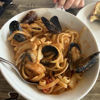 Latitudes Restaurant Hollywood - Seafood (clam, mussel, shrimp) pasta - Breakfast & Brunch Near Me - Hollywood, Florida