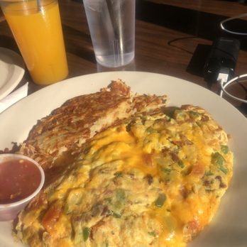 Pancake Café Wrigleyville | Breakfast, Brunch, & Lunch - Southwest Egg Benedict Orange Juice - Bars Near Me - Chicago, Illinois Pancake Café Wrigleyville | Breakfast, Brunch, & Lunch - Southwest Egg Benedict Orange Juice - Bars Near Me - Chicago, Illinois
