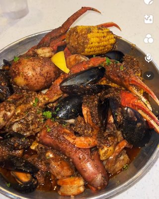 HIEUX Boil Seafood House by null