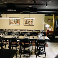 Shelter - Dining room