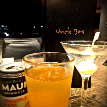 Uncle Bo's Haleiwa - Lycheetini & Pinapple Mana Wheat beer - Breakfast & Brunch Near Me - Haleiwa, Hawaii