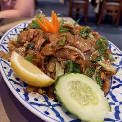 Iyara Thai - Chicken Pad See Ewe