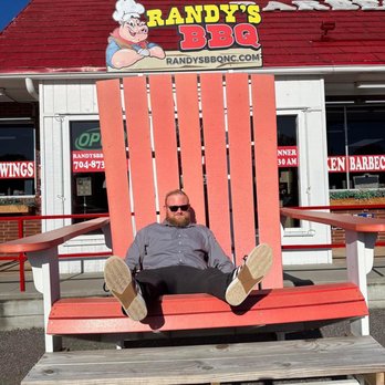 Randy’s Barbecue - Another Cool Florida executive trying Randy's on my suggestion! - Barbeque Near Me - Statesville, North Carolina