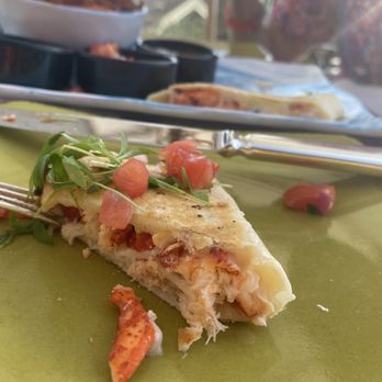 Mosaic Bar & Grille - American Near Me - Laguna Beach, California