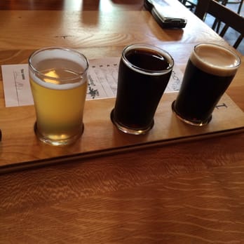Bell's Eccentric Cafe - Bells flights - Music Venues Near Me - Kalamazoo, Michigan Bell's Eccentric Cafe - Bells flights - Music Venues Near Me - Kalamazoo, Michigan