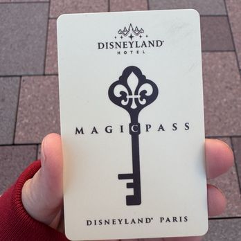 Disneyland Hotel - Hotels Near Me - Chessy, 77