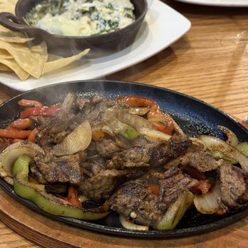 Lakeside Bar & Grill - STEAK FAJITA - New American Near Me - Peoria, Arizona Lakeside Bar & Grill - STEAK FAJITA - New American Near Me - Peoria, Arizona